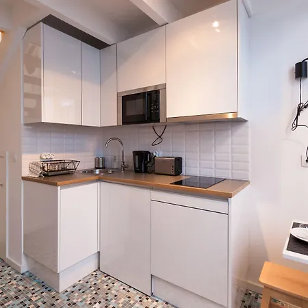 Youropo - Typical House Daire *