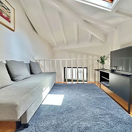 Youropo - Typical House Apartament