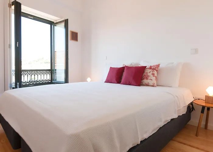 Youropo - Typical House Apartament