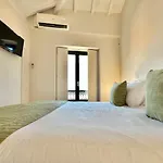 Appartement Youropo - Typical House *