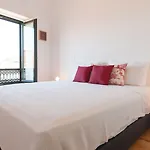 Youropo - Typical House Appartement