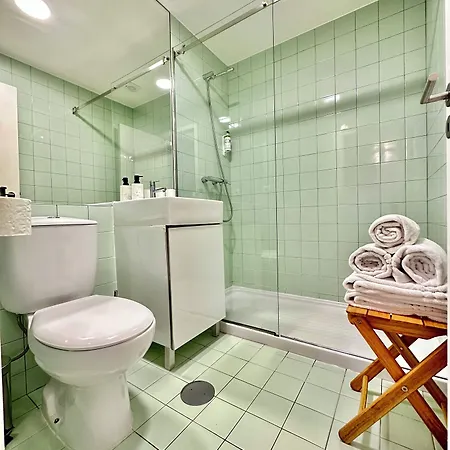 Youropo - Typical House Daire *