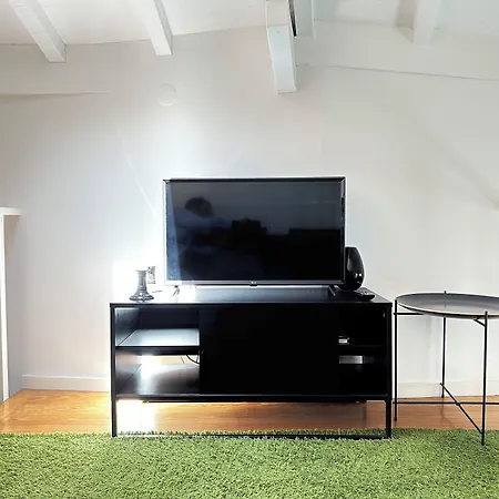 Youropo - Typical House * بورتو