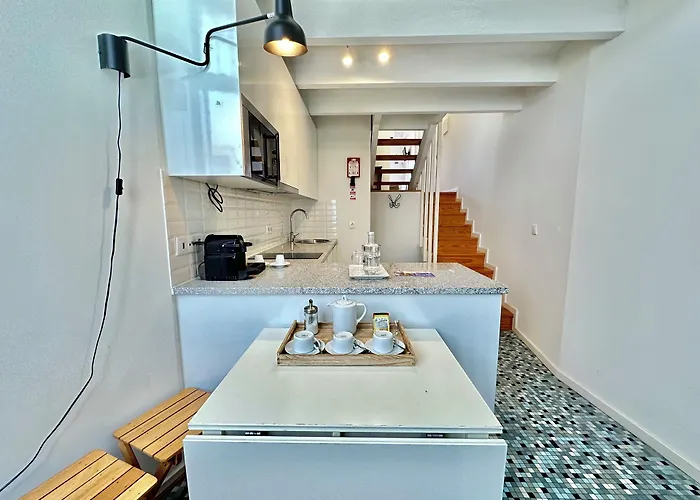 Youropo - Typical House * بورتو