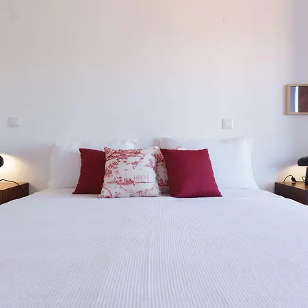 Youropo - Typical House *